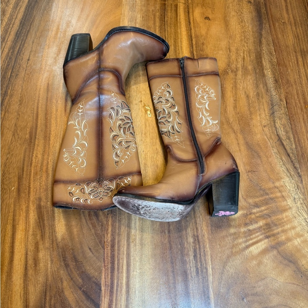 Elegant Tan Embroidered Heeled Boots